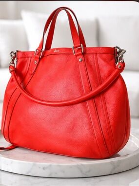 Authentic Gucci Vintage Abbey Tote Calfskin Leather Handbag/Shoulder Bag.